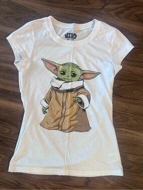 Baby Yoda Grogu Star Wars White Top Size Medium Juniors Used Once